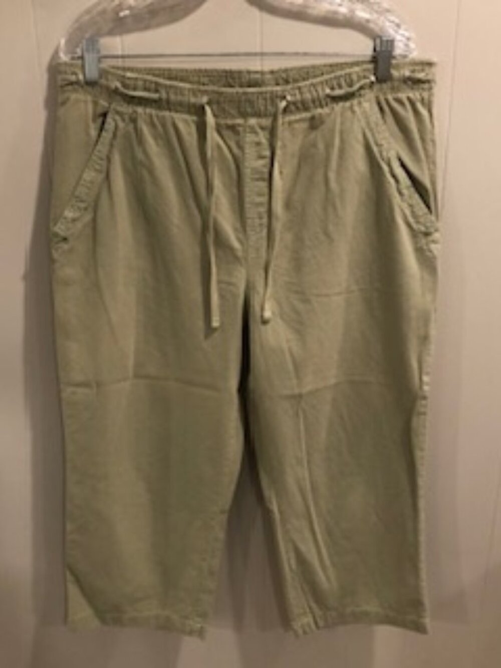 Pappagallo Drawstring Capri Pants, Size M